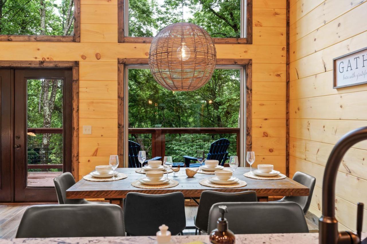 New Cozy Mountain Cabin Hot Tub Near Downtown Gatlinburg Buitenkant foto
