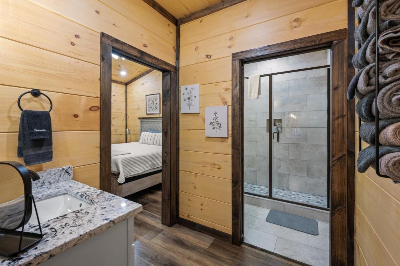 New Cozy Mountain Cabin Hot Tub Near Downtown Gatlinburg Buitenkant foto