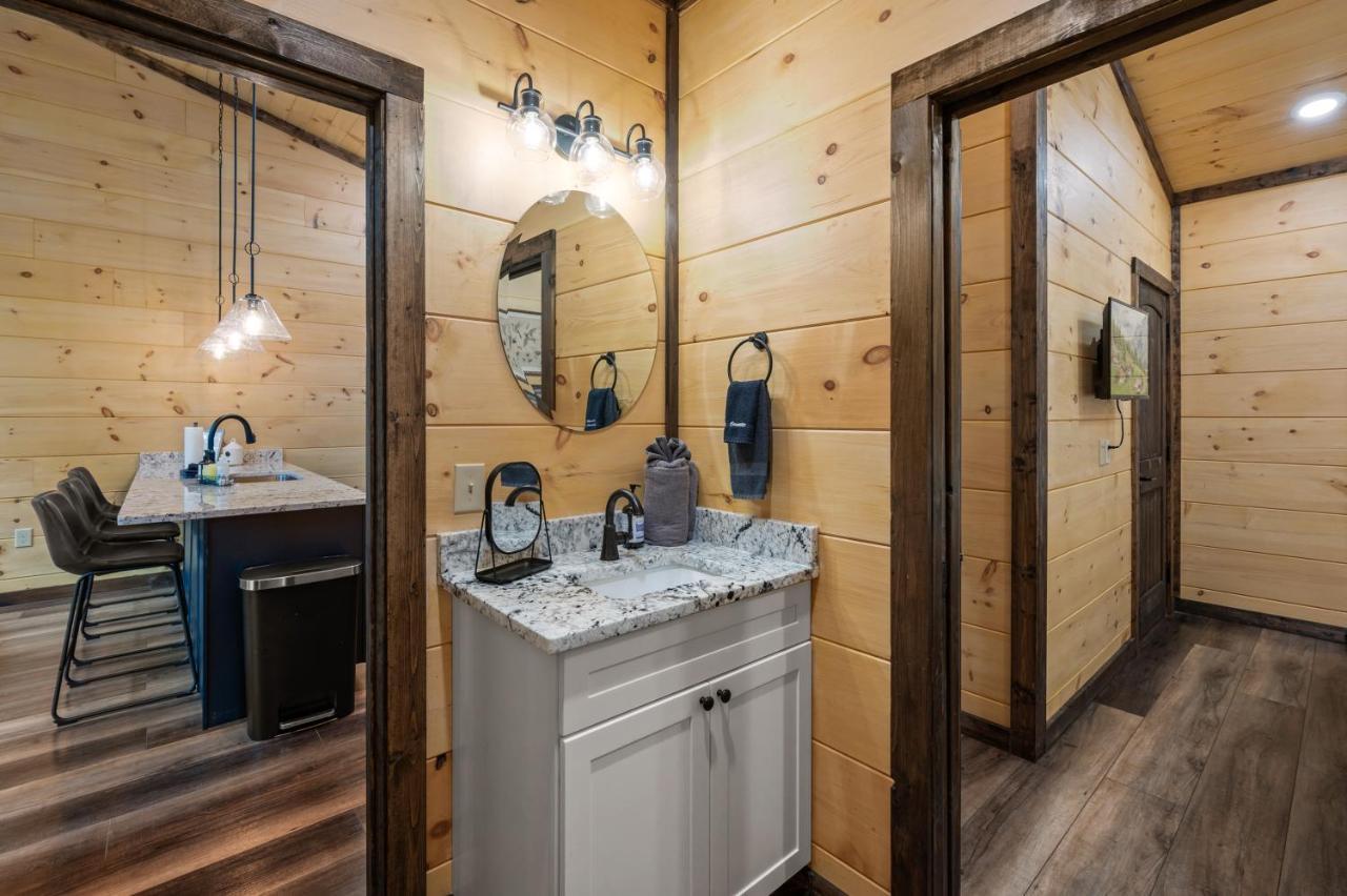 New Cozy Mountain Cabin Hot Tub Near Downtown Gatlinburg Buitenkant foto