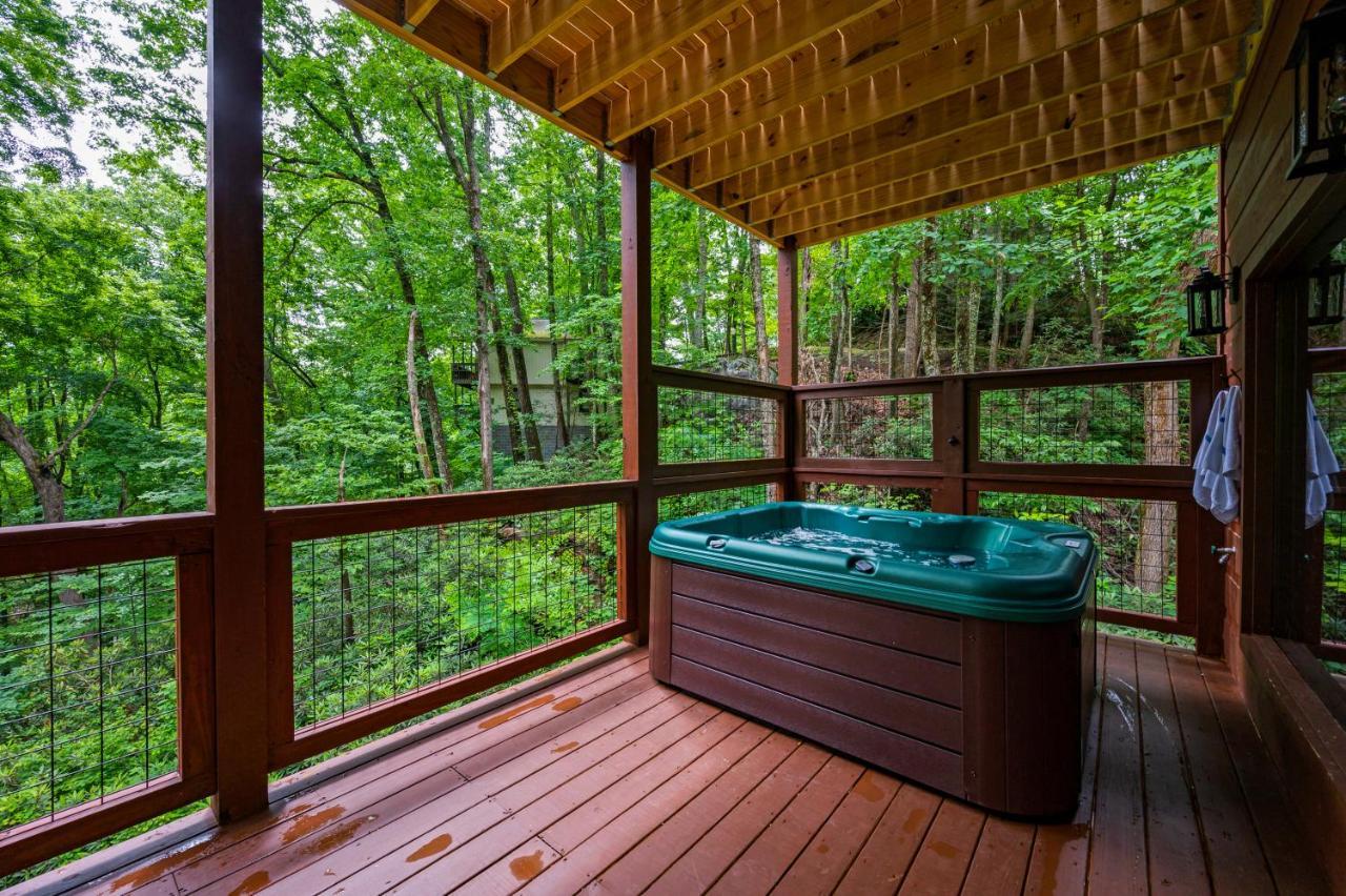 New Cozy Mountain Cabin Hot Tub Near Downtown Gatlinburg Buitenkant foto