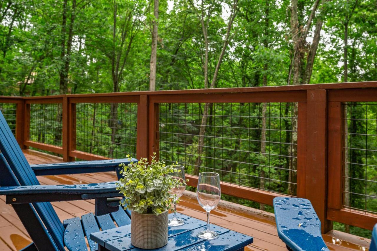 New Cozy Mountain Cabin Hot Tub Near Downtown Gatlinburg Buitenkant foto