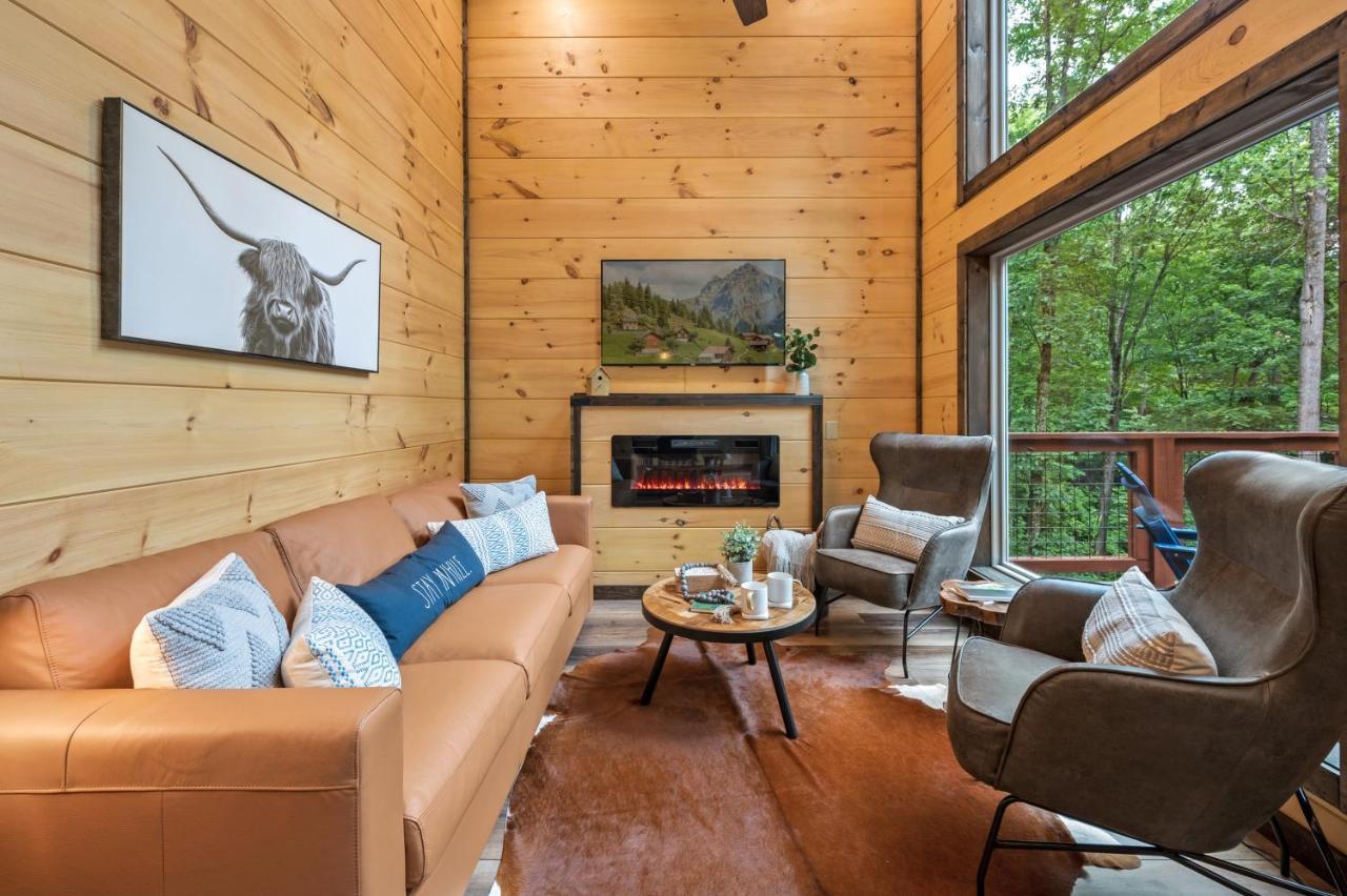 New Cozy Mountain Cabin Hot Tub Near Downtown Gatlinburg Buitenkant foto
